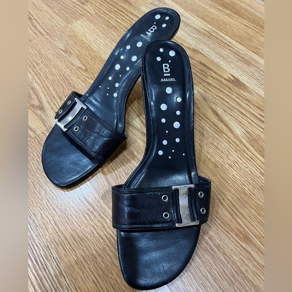 Bakers Black Women's Slide Sandals - Picture 1 of 7